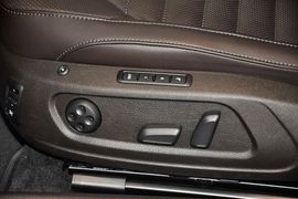 2012款大众迈腾旅行轿车2.0TSI