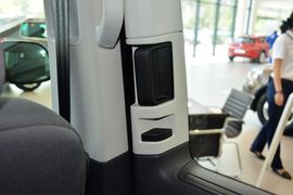 2014款大众凯路威2.0TSI四驱舒适版