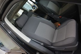 2014款大众凯路威2.0TSI四驱舒适版