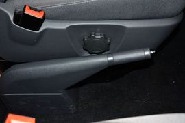 2014款大众凯路威2.0TSI四驱舒适版