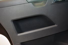 2014款大众凯路威2.0TSI四驱舒适版