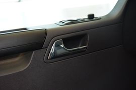 2014款大众凯路威2.0TSI四驱舒适版