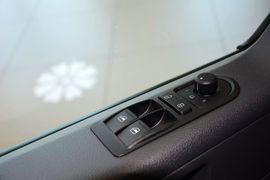 2014款大众凯路威2.0TSI四驱舒适版