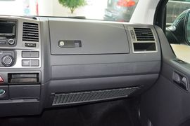 2014款大众凯路威2.0TSI四驱舒适版