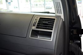 2014款大众凯路威2.0TSI四驱舒适版