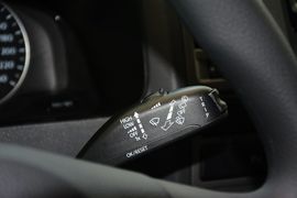 2014款大众凯路威2.0TSI四驱舒适版