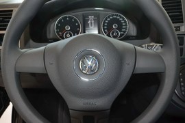 2014款大众凯路威2.0TSI四驱舒适版