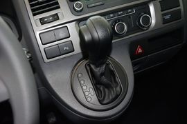 2014款大众凯路威2.0TSI四驱舒适版