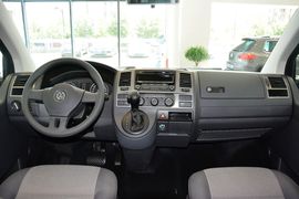 2014款大众凯路威2.0TSI四驱舒适版