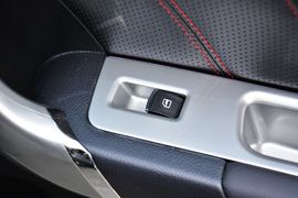 2013款哈弗H6运动版1.5T手动四驱精英型