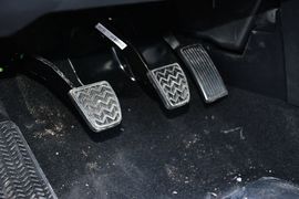 2013款哈弗H6运动版1.5T手动四驱精英型