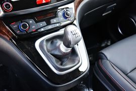 2013款哈弗H6运动版1.5T手动四驱精英型
