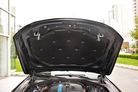 2013款宝马740Li混动