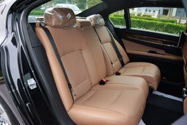 2013款宝马740Li混动
