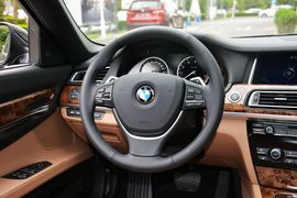 2013款宝马740Li混动