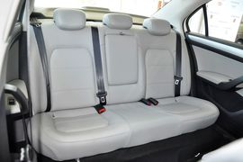 2013款斯柯达昕锐1.6L自动优选型