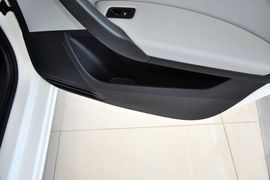 2013款斯柯达昕锐1.6L自动优选型
