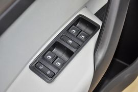 2013款斯柯达昕锐1.6L自动优选型