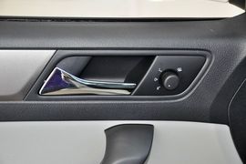 2013款斯柯达昕锐1.6L自动优选型