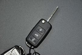2013款斯柯达昕锐1.6L自动优选型
