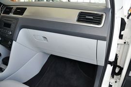 2013款斯柯达昕锐1.6L自动优选型