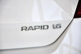2013款斯柯达昕锐1.6L自动优选型