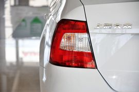 2013款斯柯达昕锐1.6L自动优选型