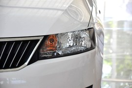 2013款斯柯达昕锐1.6L自动优选型
