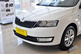 2013款斯柯达昕锐1.6L自动优选型