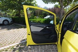 2014款本田飞度1.5L