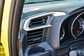 2014款本田飞度1.5L