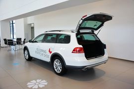 2012款大众迈腾四驱旅行车2.0TSI舒适版