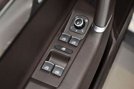 2012款大众迈腾四驱旅行车2.0TSI舒适版