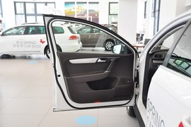 2012款大众迈腾四驱旅行车2.0TSI舒适版