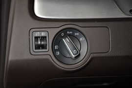 2012款大众迈腾四驱旅行车2.0TSI舒适版