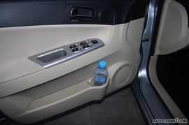 2009款中华骏捷FSV豪华型试驾