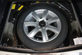 2012款大众辉腾3.0L精英定制型