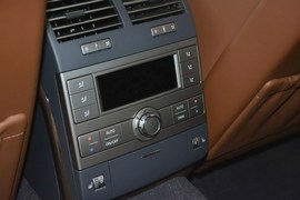 2012款大众辉腾3.0L精英定制型