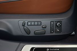 2012款大众辉腾3.0L精英定制型