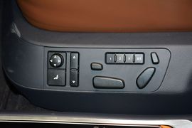 2012款大众辉腾3.0L精英定制型