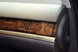 2012款大众辉腾3.0L精英定制型