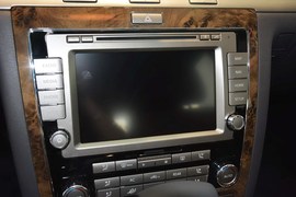 2012款大众辉腾3.0L精英定制型