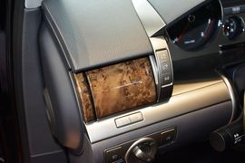 2012款大众辉腾3.0L精英定制型