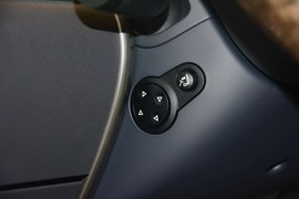 2012款大众辉腾3.0L精英定制型
