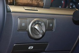 2012款大众辉腾3.0L精英定制型