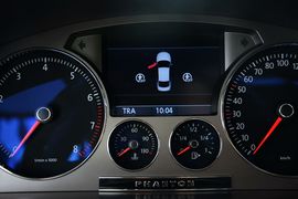 2012款大众辉腾3.0L精英定制型