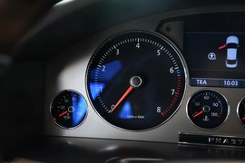 2012款大众辉腾3.0L精英定制型