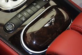 2014款宾利飞驰4.0T