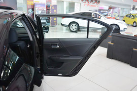 2014款本田雅阁2.0EX豪华版