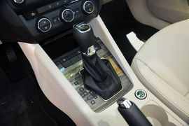 2015款斯柯达明锐1.6L自动逸俊版